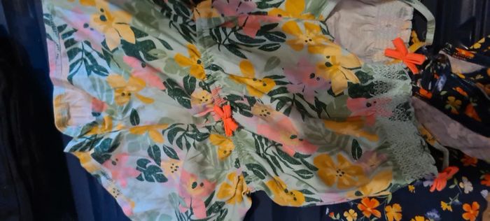 Lot vêtements 4 ans - photo numéro 7