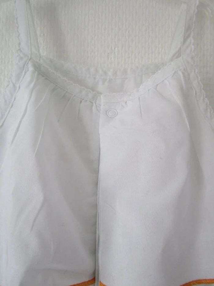 Tunique blanche volants Vertbaudet 18 mois TBE - photo numéro 6