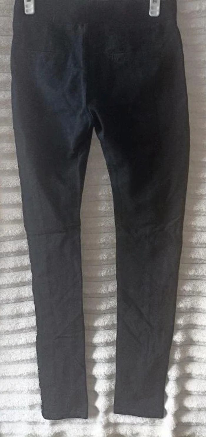 Pantalon slim avec dentelle - photo numéro 2