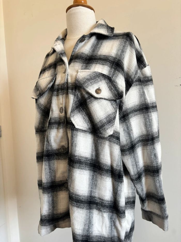 Veste épaisse / surchemise hiver à carreaux gris noir blanc taille XS femme - photo numéro 2
