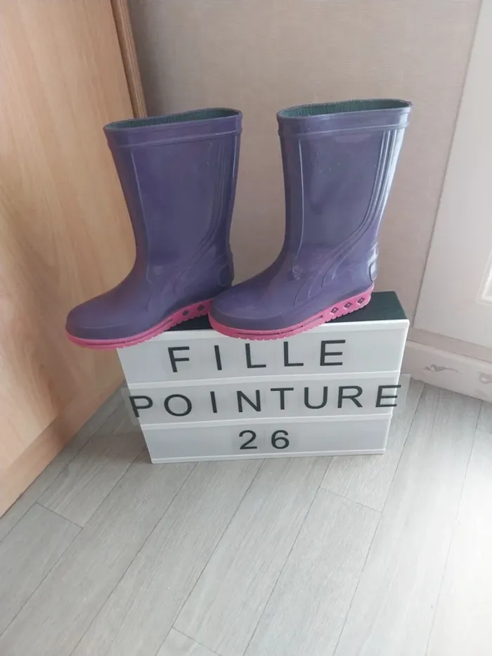 Botte fille pointure 26 - photo numéro 2