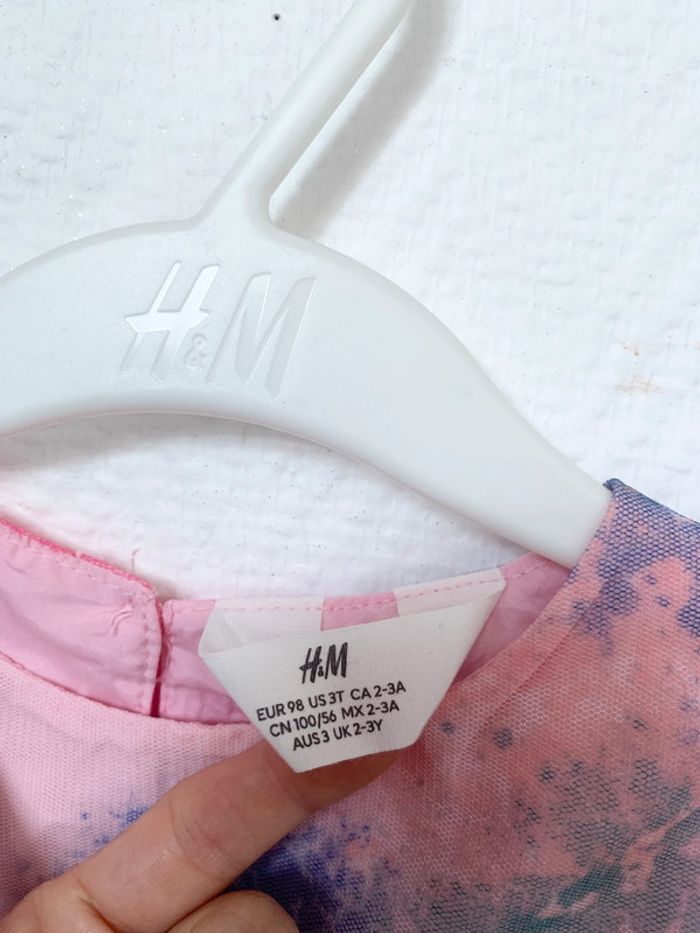 Jolie petite robe pop de fête en tulle colorée - photo numéro 2