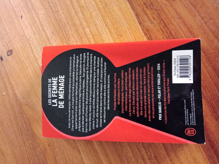 Livre Freida McFadden - photo numéro 2