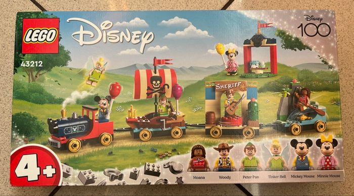 Lego 43212 Le Train en fête Disney