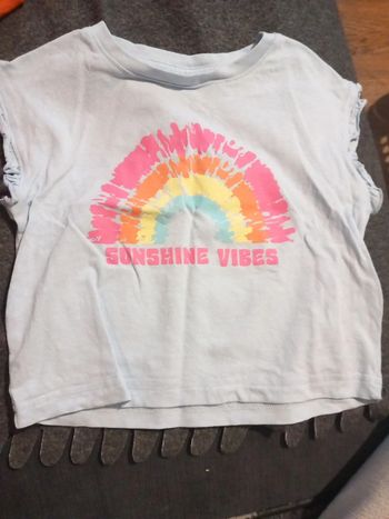 T-shirt taille 2/3ans 98cm primark