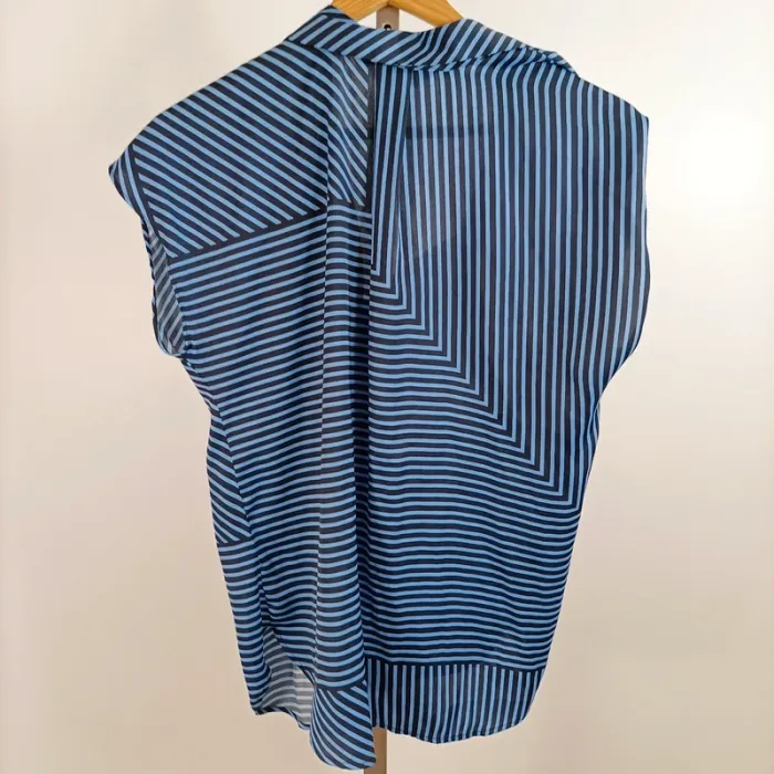 Blouse chemise rayée sans manches Nine West S fluide bleu noir asymétrique col V léger A1358 - photo numéro 6