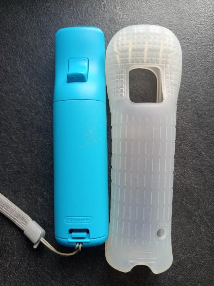 Nintendo - Wii - Wiimote - photo numéro 2