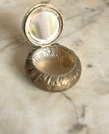 Boîte à pilules miroir ancienne