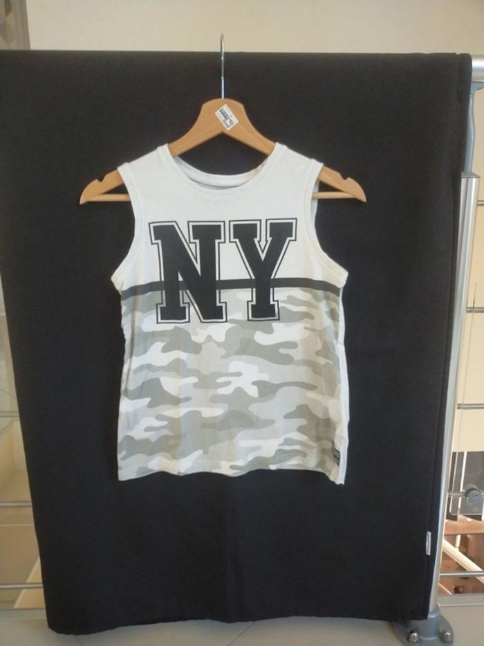 T-shirt sans manche