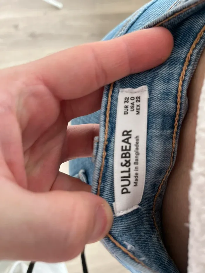 Jeans Pull & Bear taille 32 bleu - photo numéro 3
