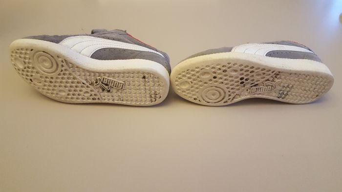 Baskets Puma en cuir suédé  taille 31 - photo numéro 4