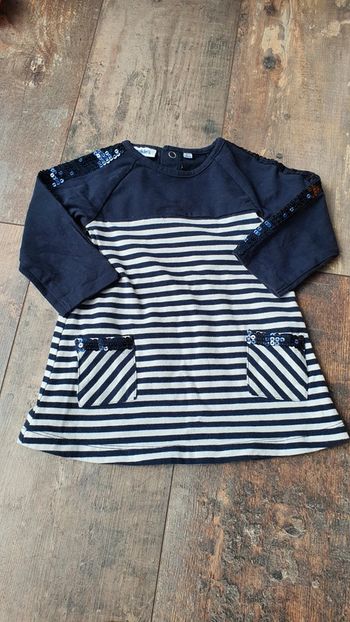 Très belle robe noukie's  9 mois en très bon état 👌