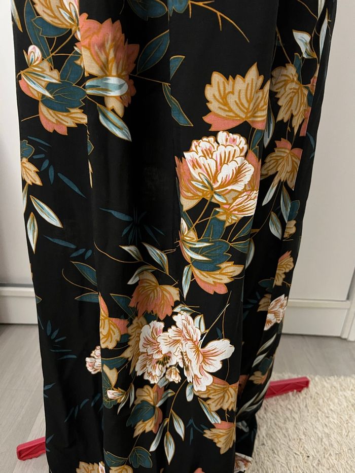 Robe longue noire fleurie emmanchures américaines Miss Sara - photo numéro 8