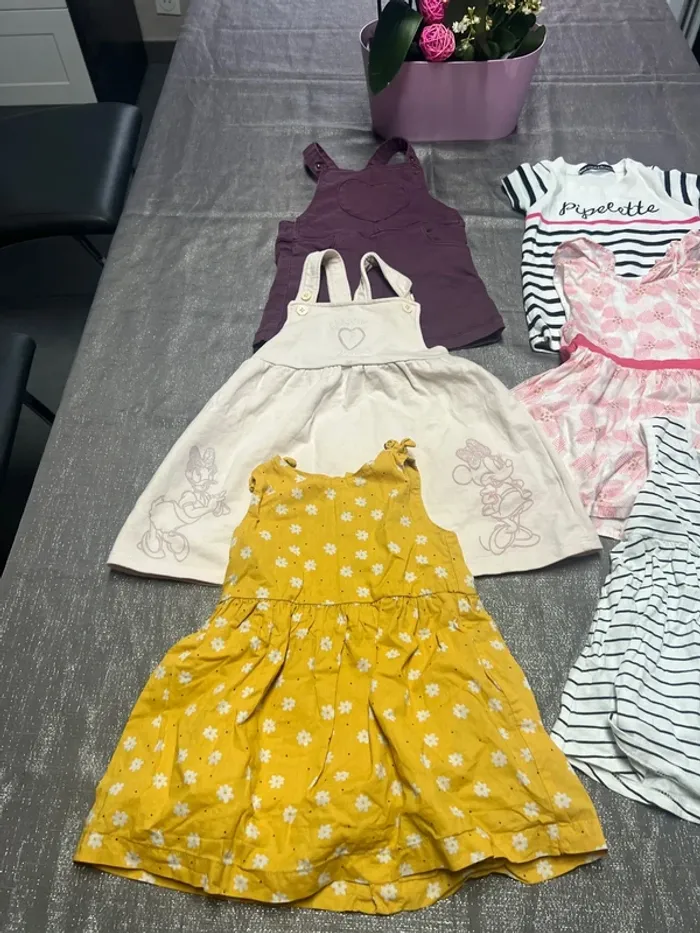 Lot robes 12 mois - photo numéro 2