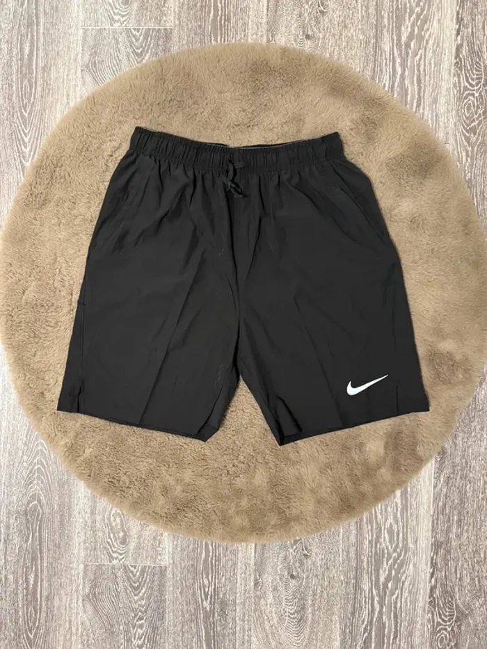 Short Running Nike