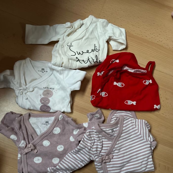 Lot 0/1 mois bébé fille - photo numéro 3