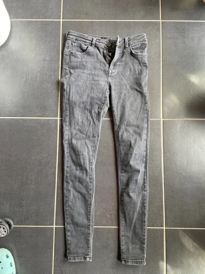 Jeans noir longueur 32