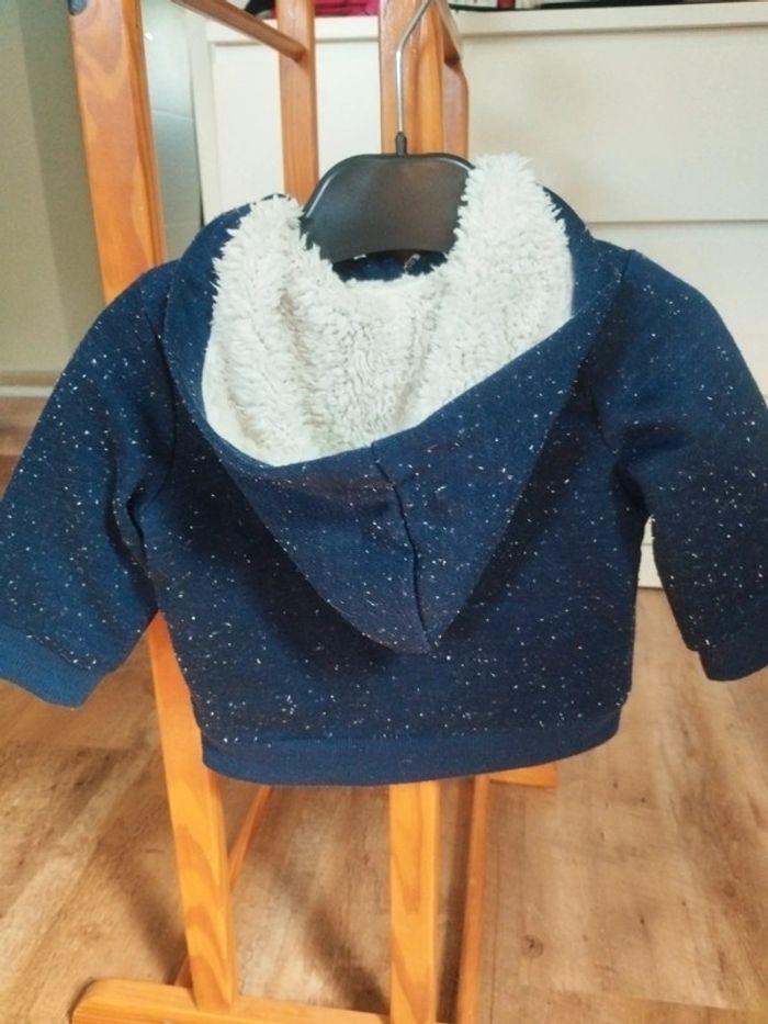 Gilet à capuche zippé bébé garçon taille 9 mois - photo numéro 3