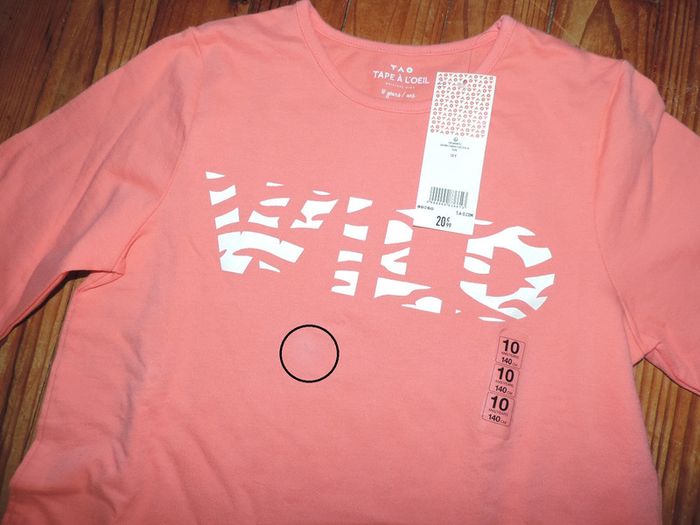 pyjama tape à l'oeil taille 10 ans neuf ATTEntion petite tache voir photo acheté comme ca - photo numéro 2