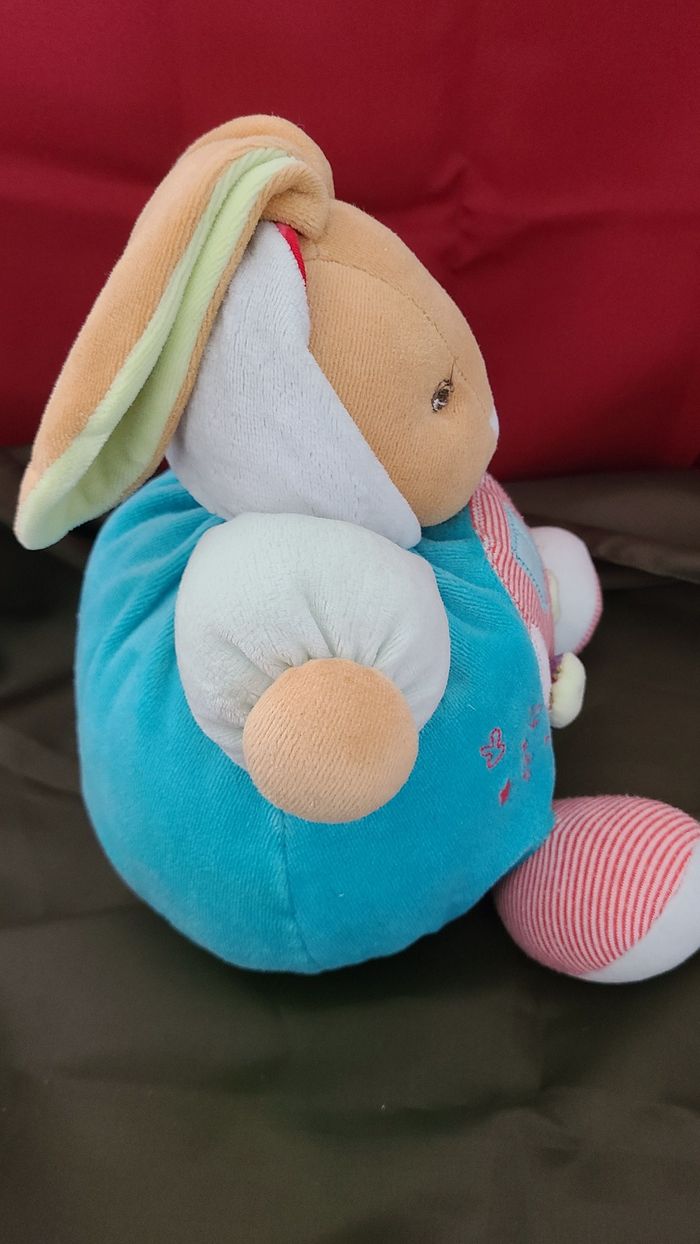 Doudou lapin boule bleu vert rouge rayé voiture Bliss KALOO - photo numéro 3