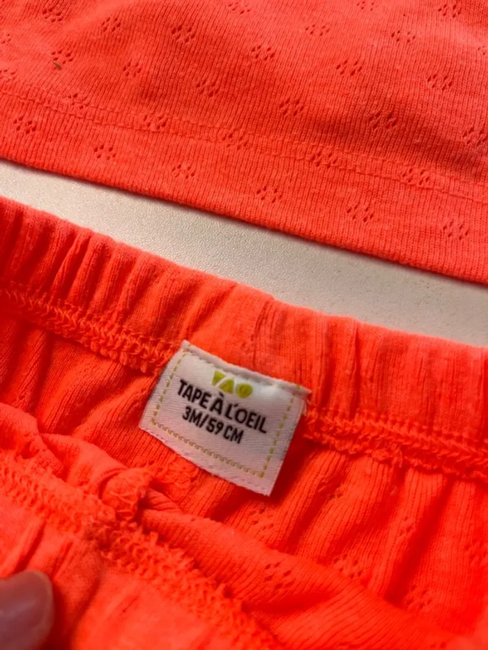 Ensemble tape à l'œil 3 mois - photo numéro 3