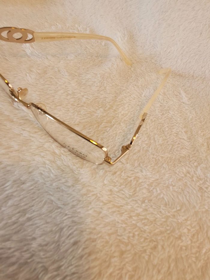 Lunettes azzaro neuf (prix négociable ) - photo numéro 3