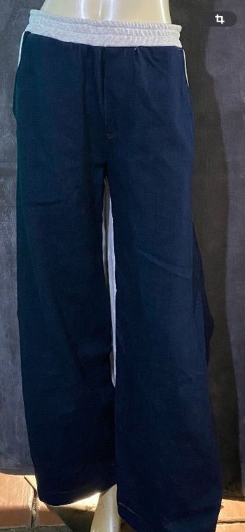 Pantalon un côté jeans et un autre jogging urbain  way taille M