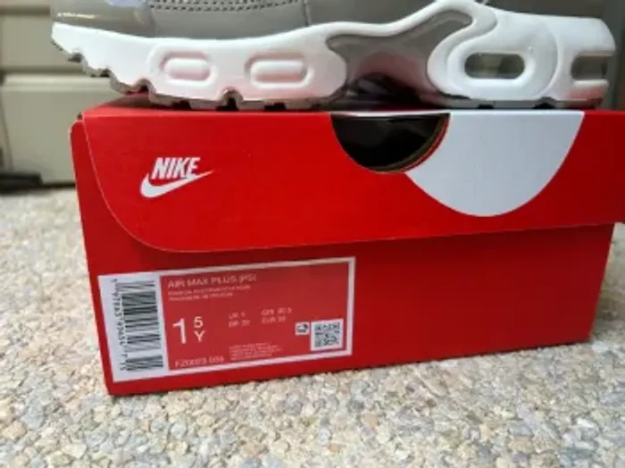 Chaussures Nike Air Max Plus TN enfant fille garçon - photo numéro 10