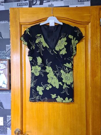 T-shirt élégant taille 46