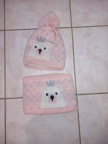 Bonnet et cache cou