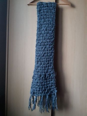 Écharpe gris foncé