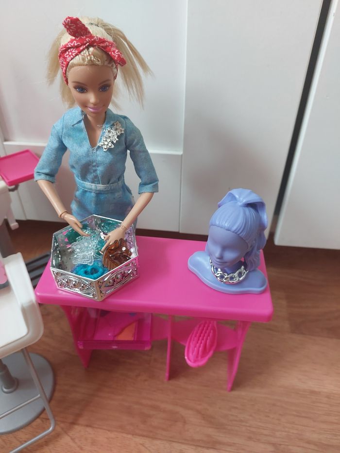 Salon barbie - photo numéro 4