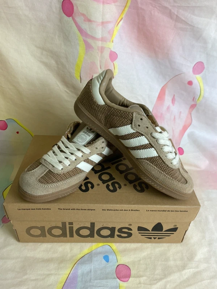 Baskets Adidas Samba  Taille 38.5 - photo numéro 5