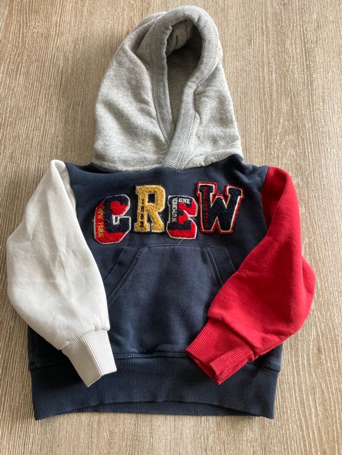 Pull à capuche 3 ans