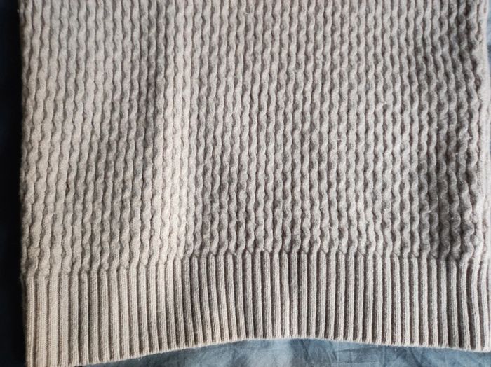 Pull Lacoste Torsadé en laine -Taille S - Comme neuf - photo numéro 6