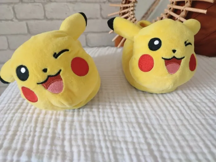Chaussons 3D Pokémon Pikachu – Pointure 27 - photo numéro 2
