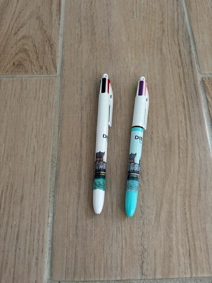 Stylo bic 4 couleurs