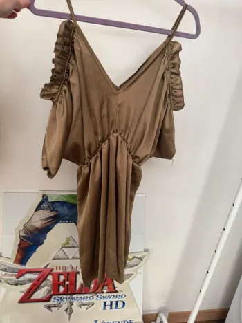 Robe doré