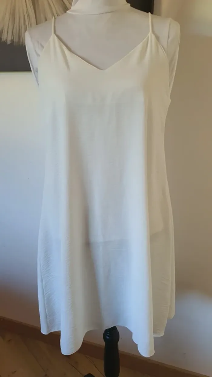 Robe bretelles
