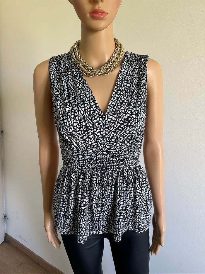 Blouse imprimée noire et blanche sans manches Morgan taille S jamais portée