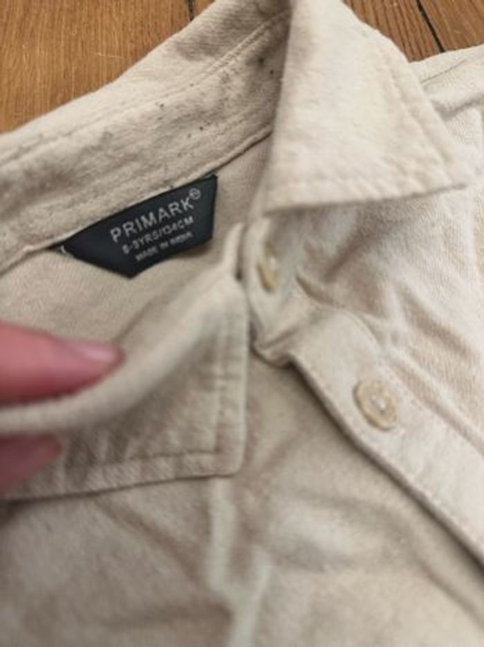 Chemise beige Primark taille 8-9 ans - photo numéro 2