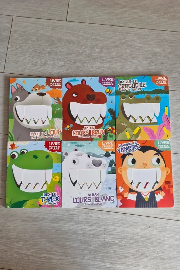 Lot de 6 livres avec tirette pour bouger les dents