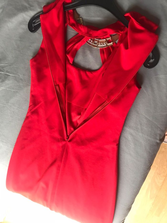 Robe chic moulante - photo numéro 4