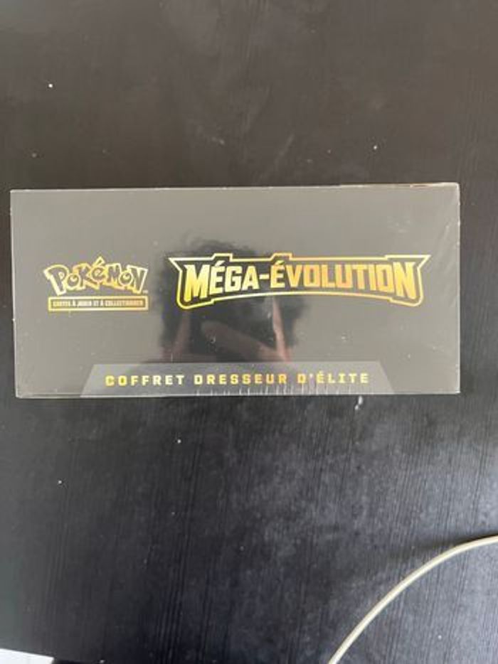 ETB - Coffret dresseur d’élite ME1 - Mega Evolution Lucario - photo numéro 2