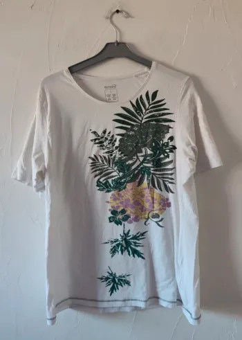 Superbe tee-shirt esmara taille 46