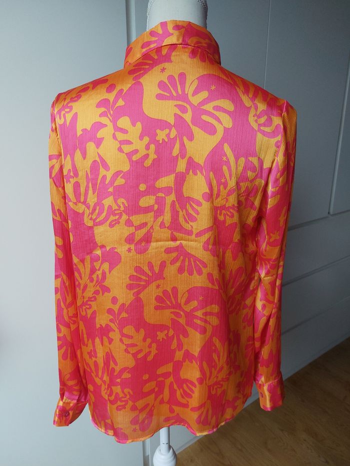 Jolie chemise légèrement satinée - photo numéro 5