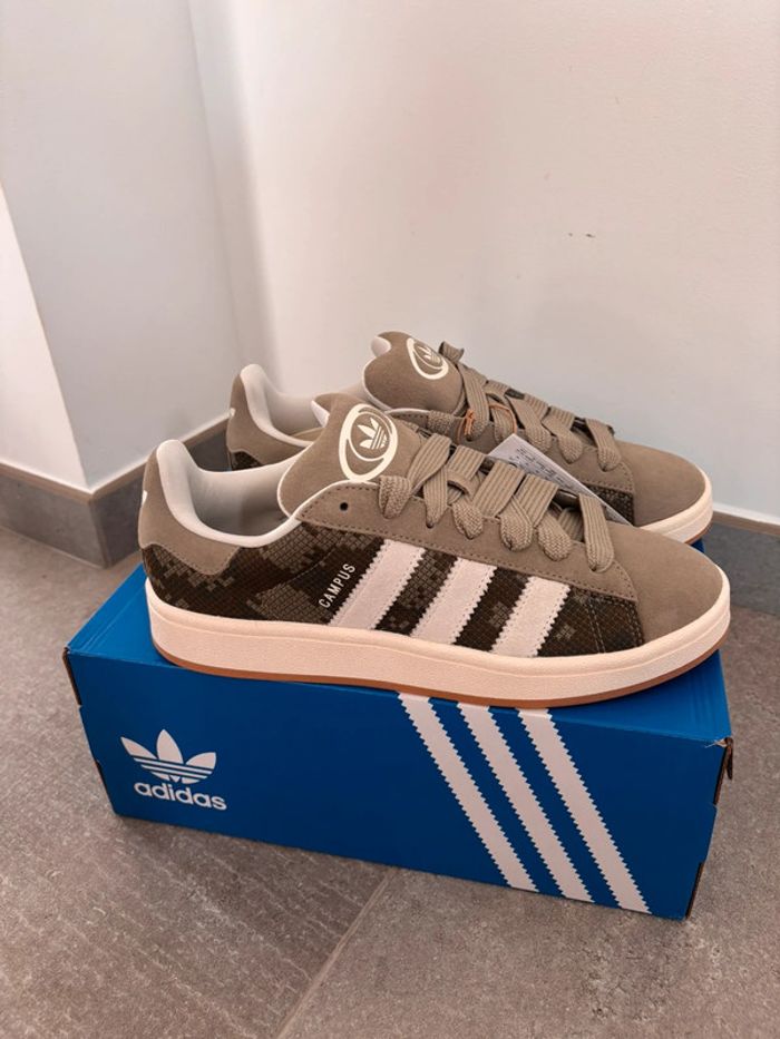Baskets Adidas Campus 00s Taille 44 - photo numéro 2