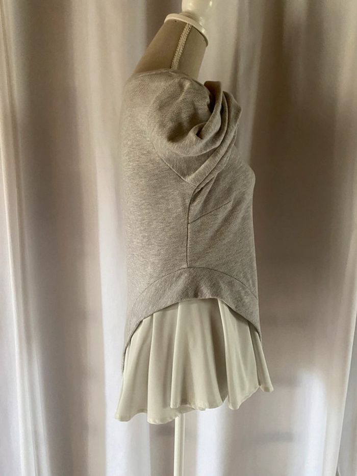 Sweat gris habillé avec jupette latérale taille S - photo numéro 3