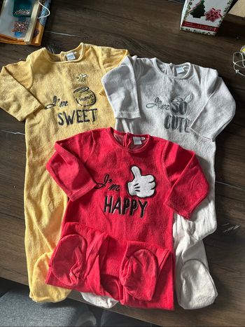 Lot 3 pyjamas Disney