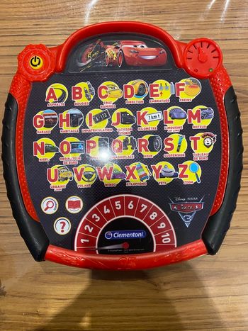 Ordinateur éducatif Cars